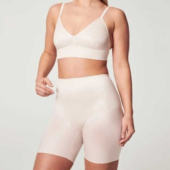 SPANX Shaping Satin Seamless Mid Thigh Shaping Shorts Womens 3X Linen 10323R - Picture 3 of 4